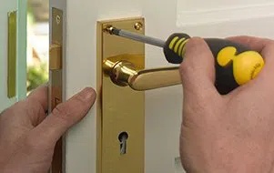 Father Son Locksmith Store Cleveland, OH 216-606-9128 - emergency-locksmith-opening